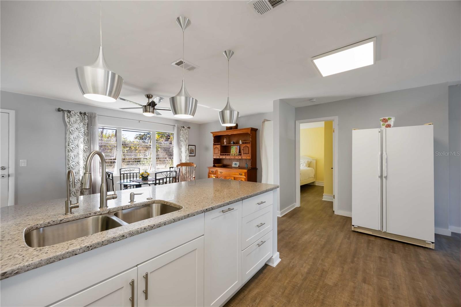 CIRCLE WOODS OF VENICE 1 - Residential