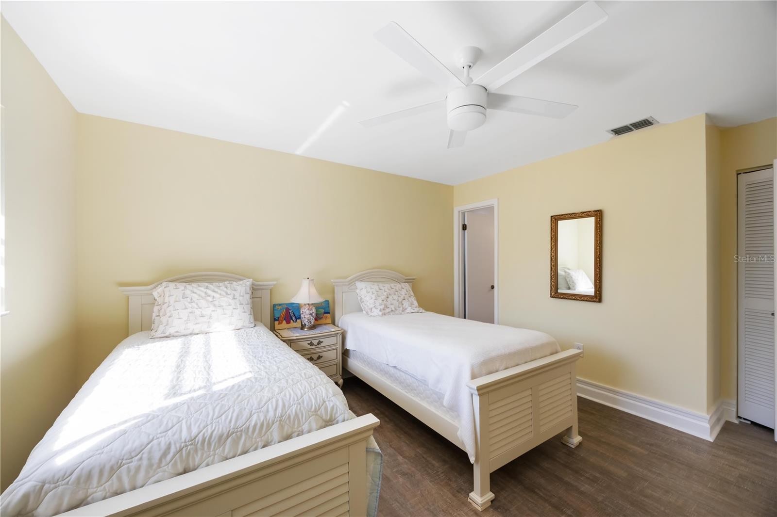 CIRCLE WOODS OF VENICE 1 - Residential