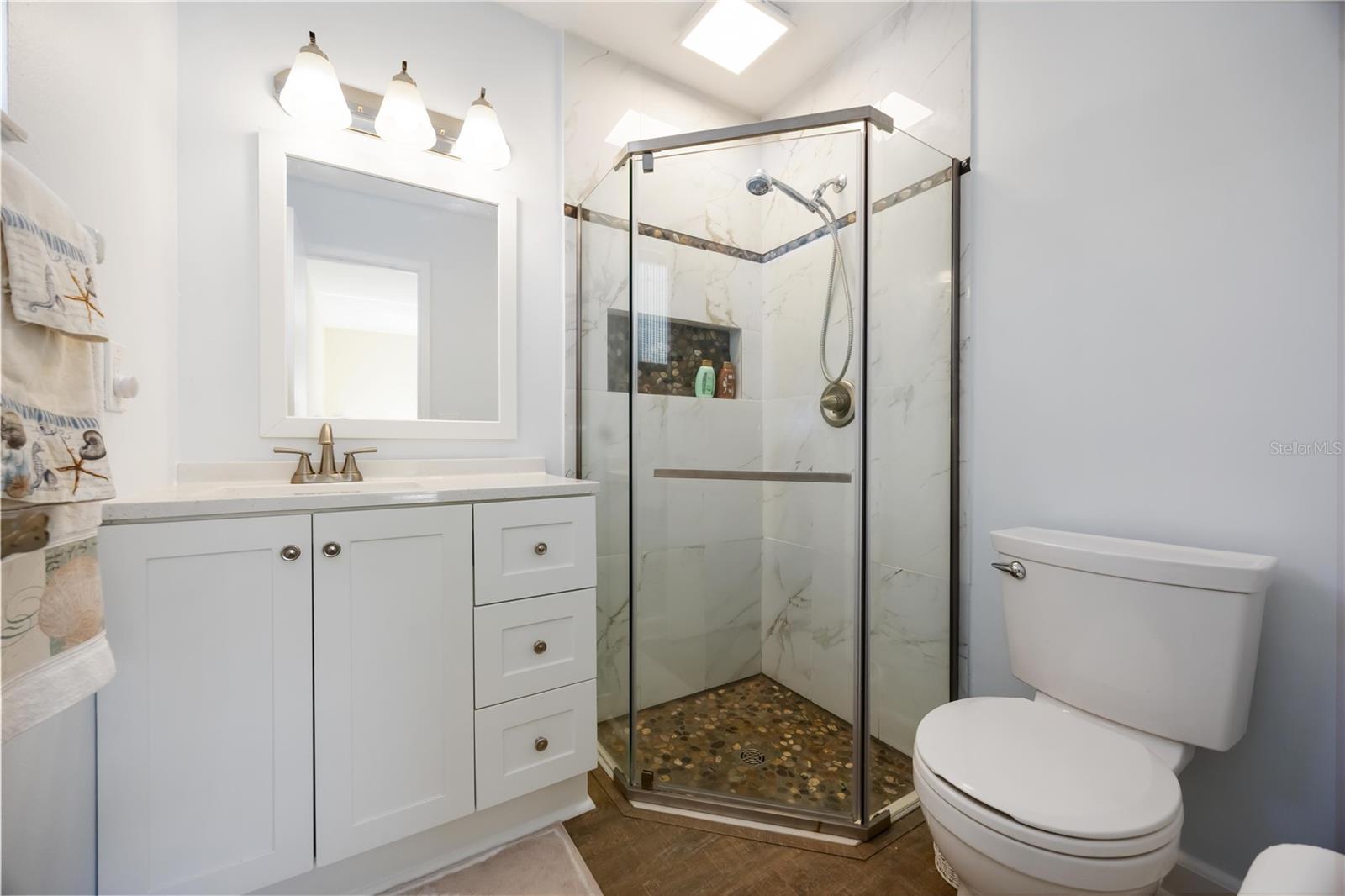 CIRCLE WOODS OF VENICE 1 - Residential