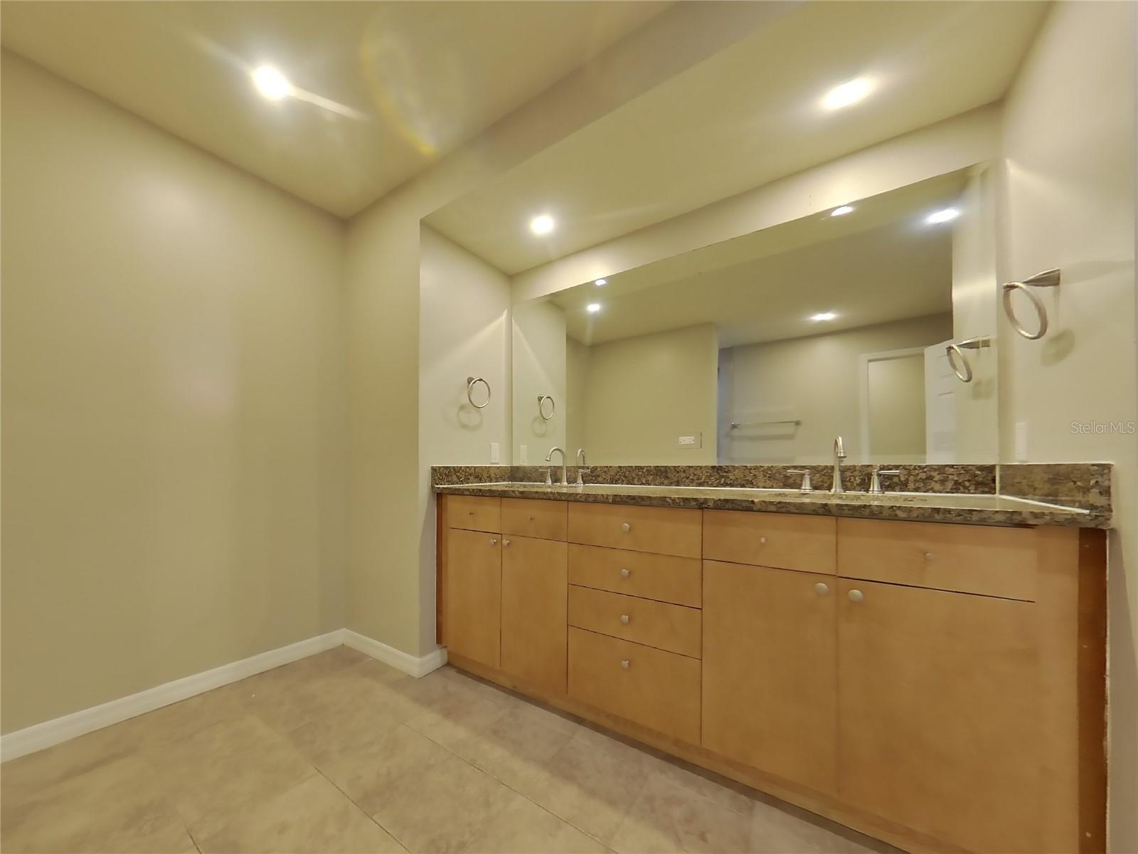 WEKIVA CLUB ESTATES SEC 03 - Residential Lease