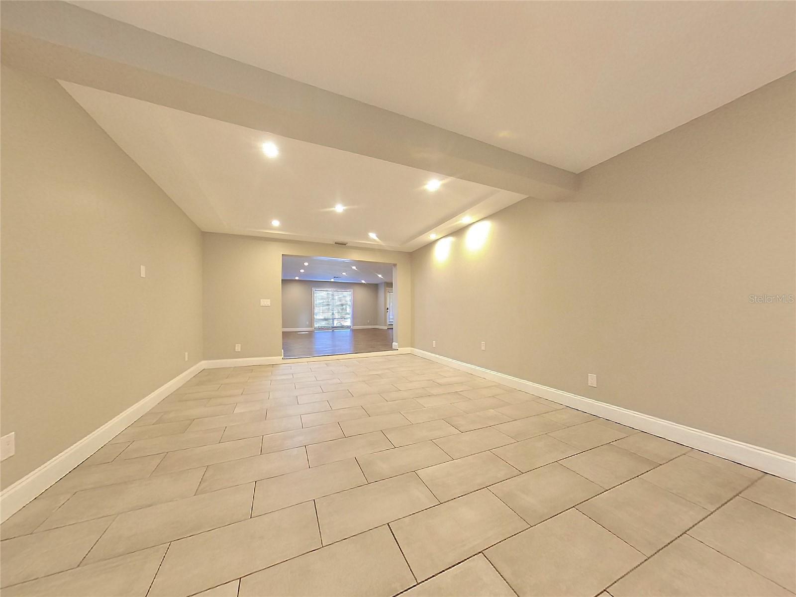 WEKIVA CLUB ESTATES SEC 03 - Residential Lease