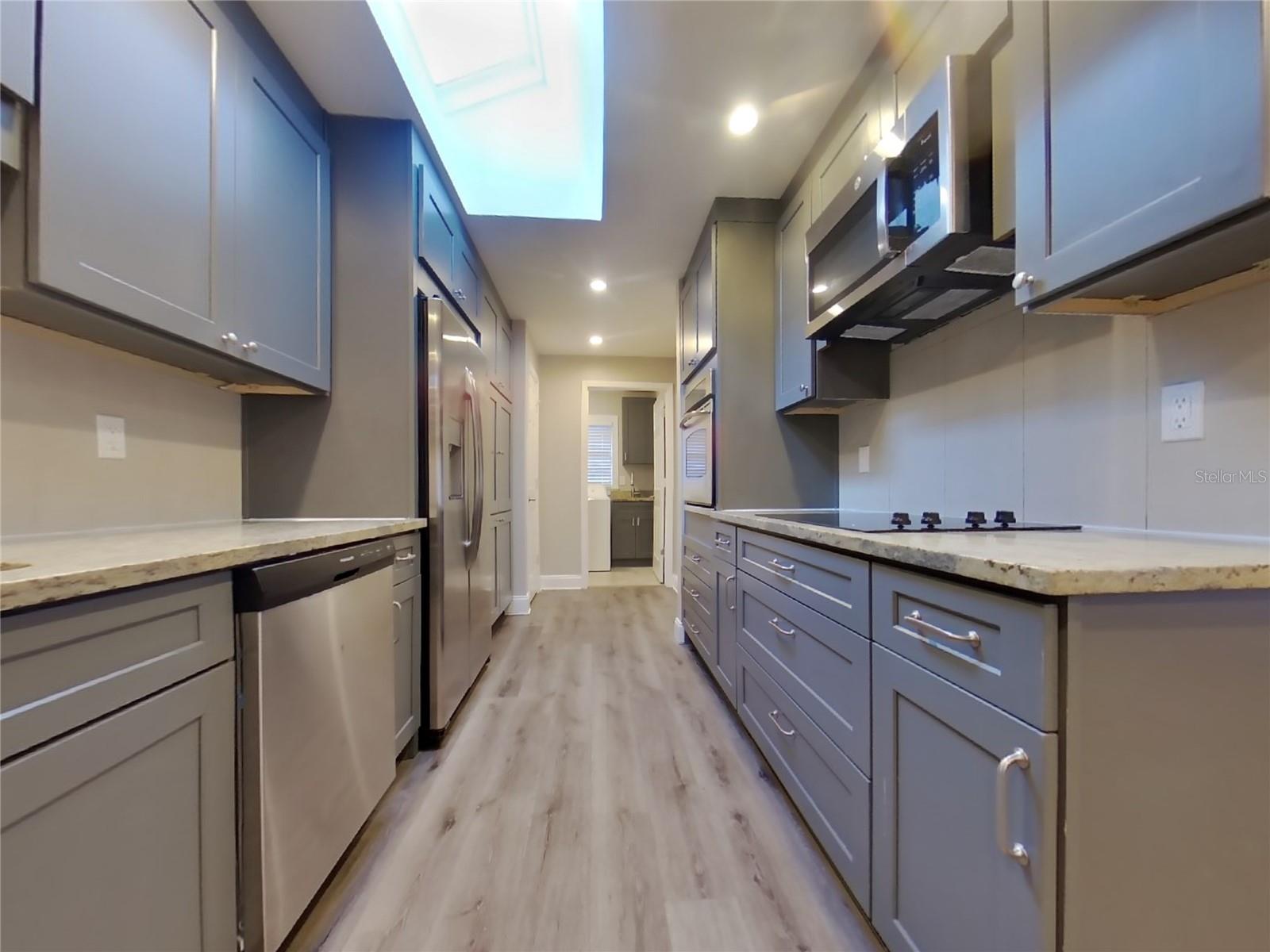 WEKIVA CLUB ESTATES SEC 03 - Residential Lease