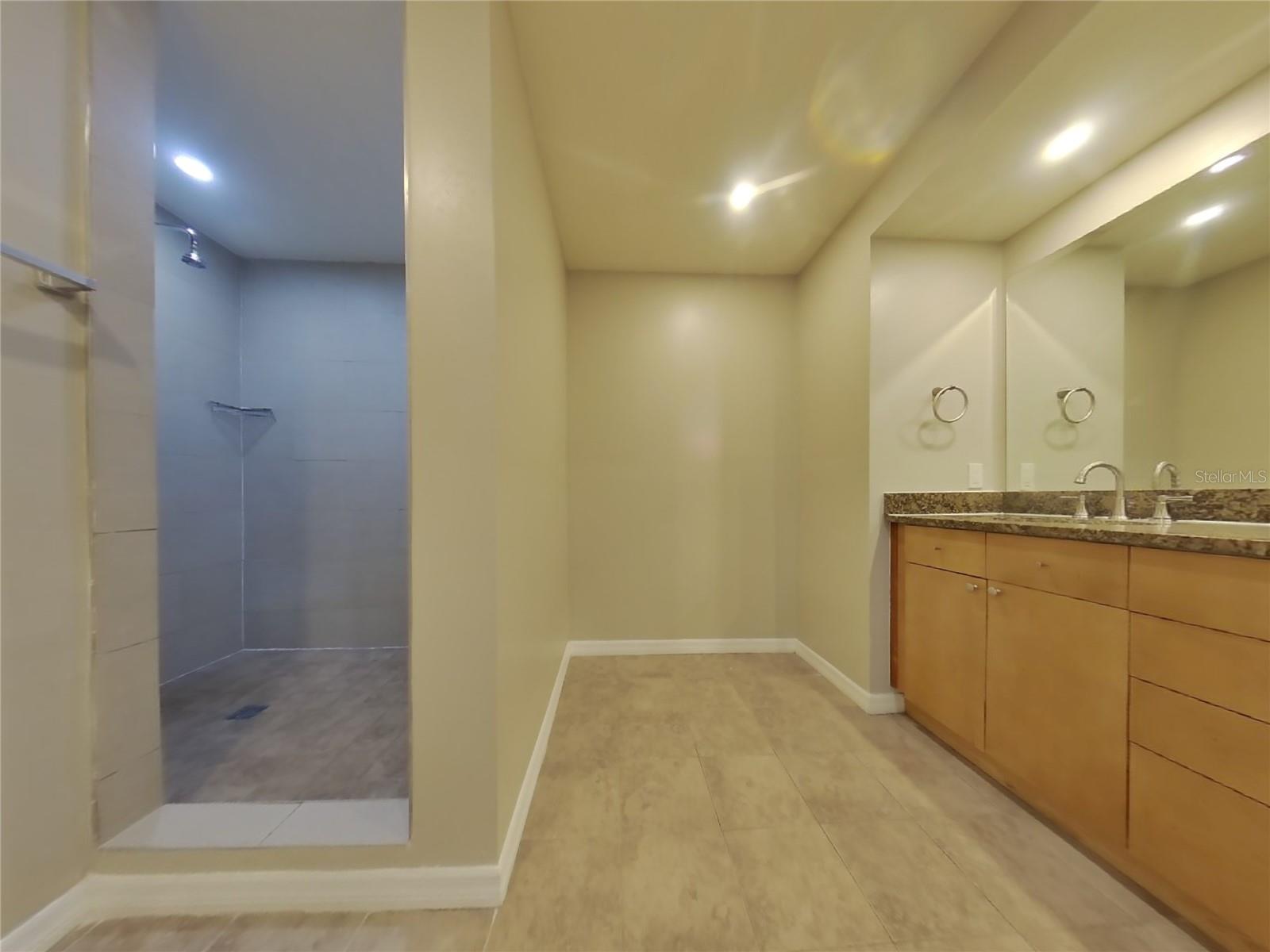 WEKIVA CLUB ESTATES SEC 03 - Residential Lease