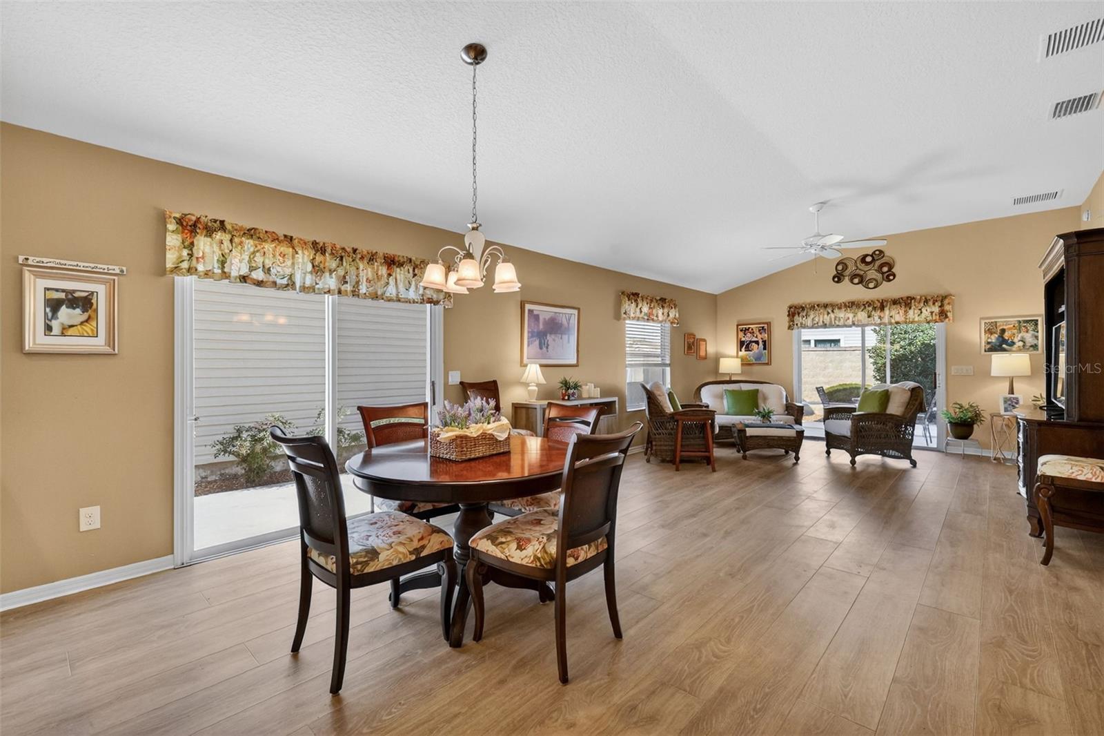 VILLAGES OF SUMTER COTTONWOODVILLAS - Residential