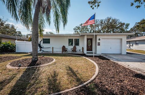 A home in LARGO