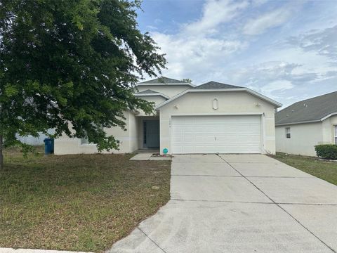 Photo of 1001 Lake Charles Drive, Davenport, FL 33837 (MLS # S5147308)