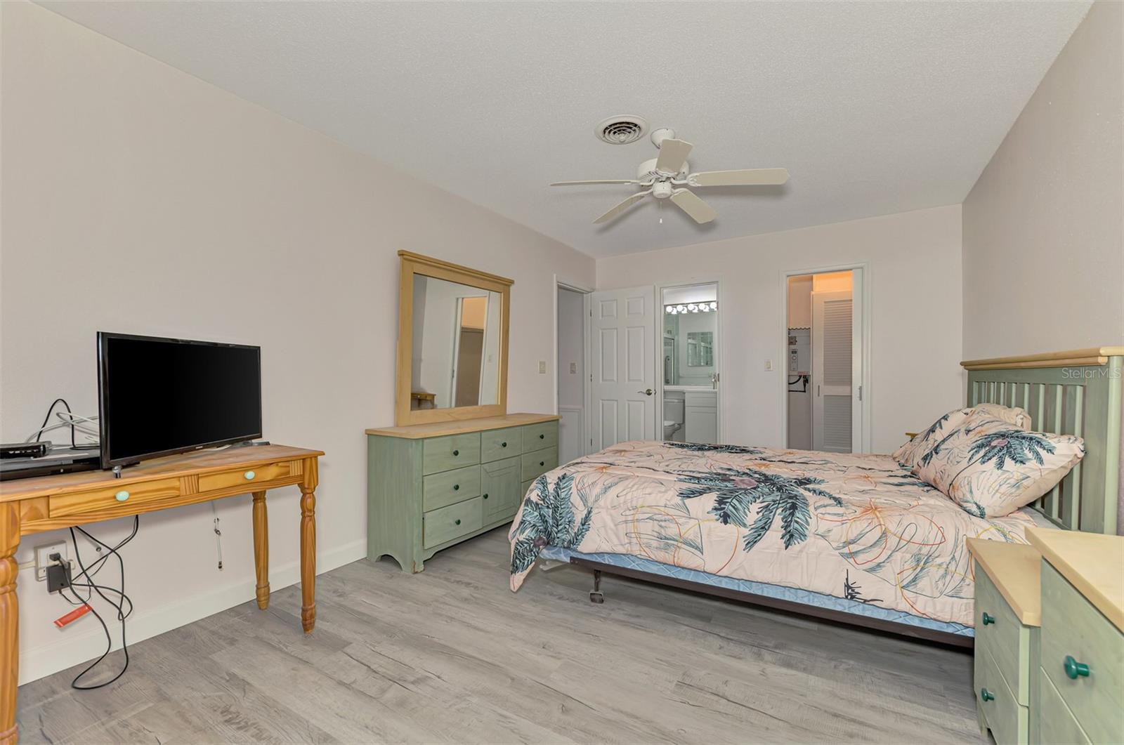 SEA VILLAS - Residential