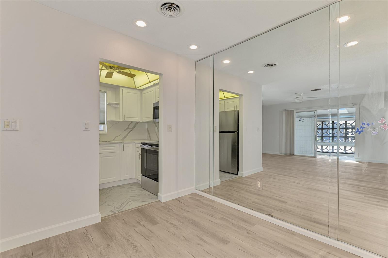 SEA VILLAS - Residential