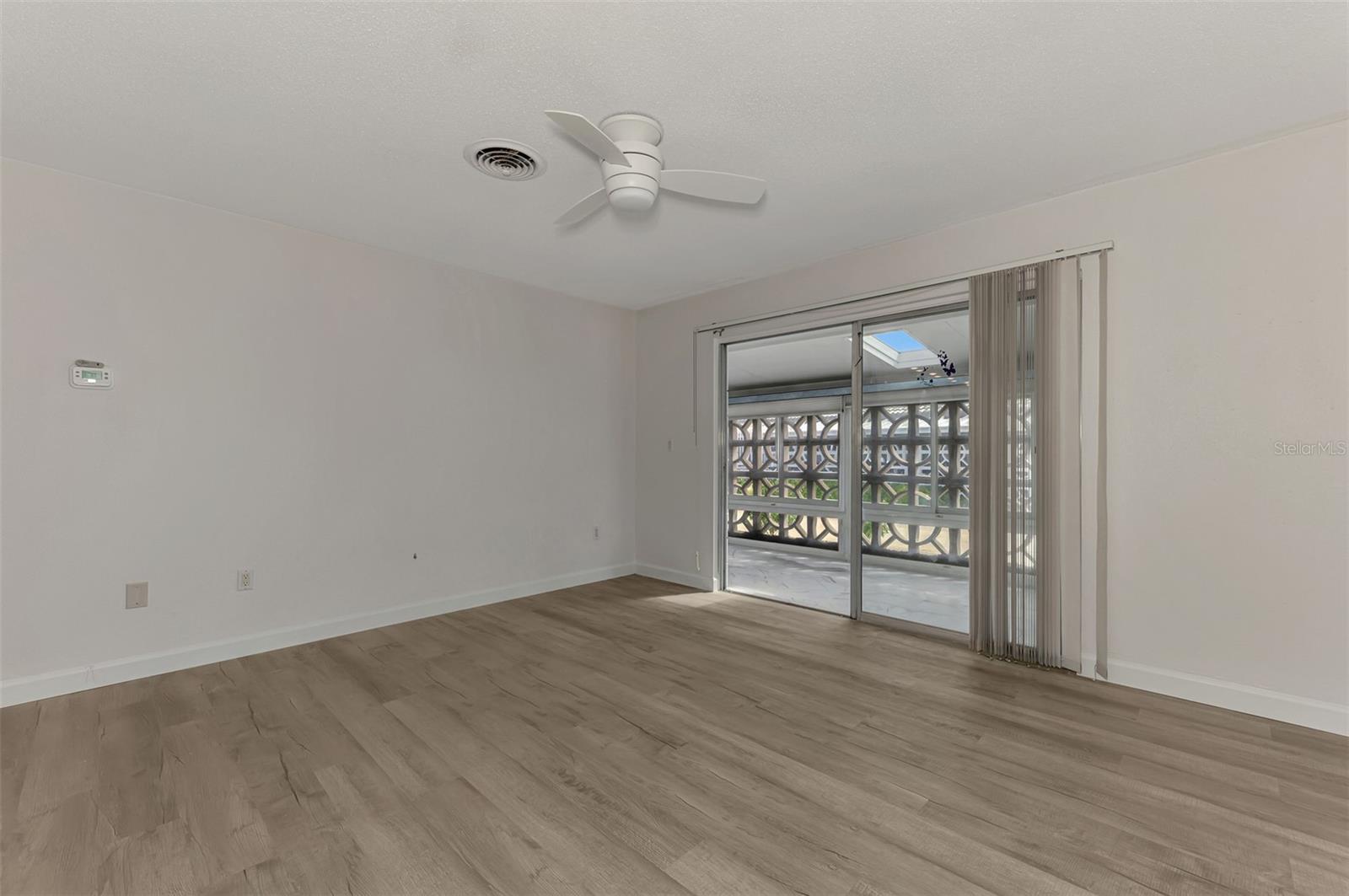 SEA VILLAS - Residential