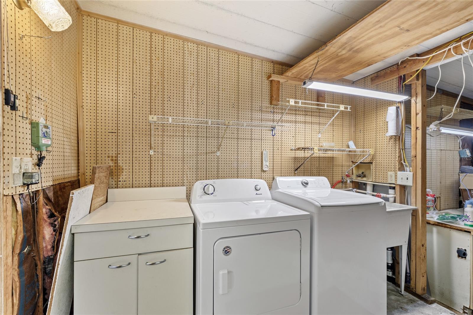 LADY LAKE ORANGE BLOSSOM GARDENS UNIT 09 - Residential