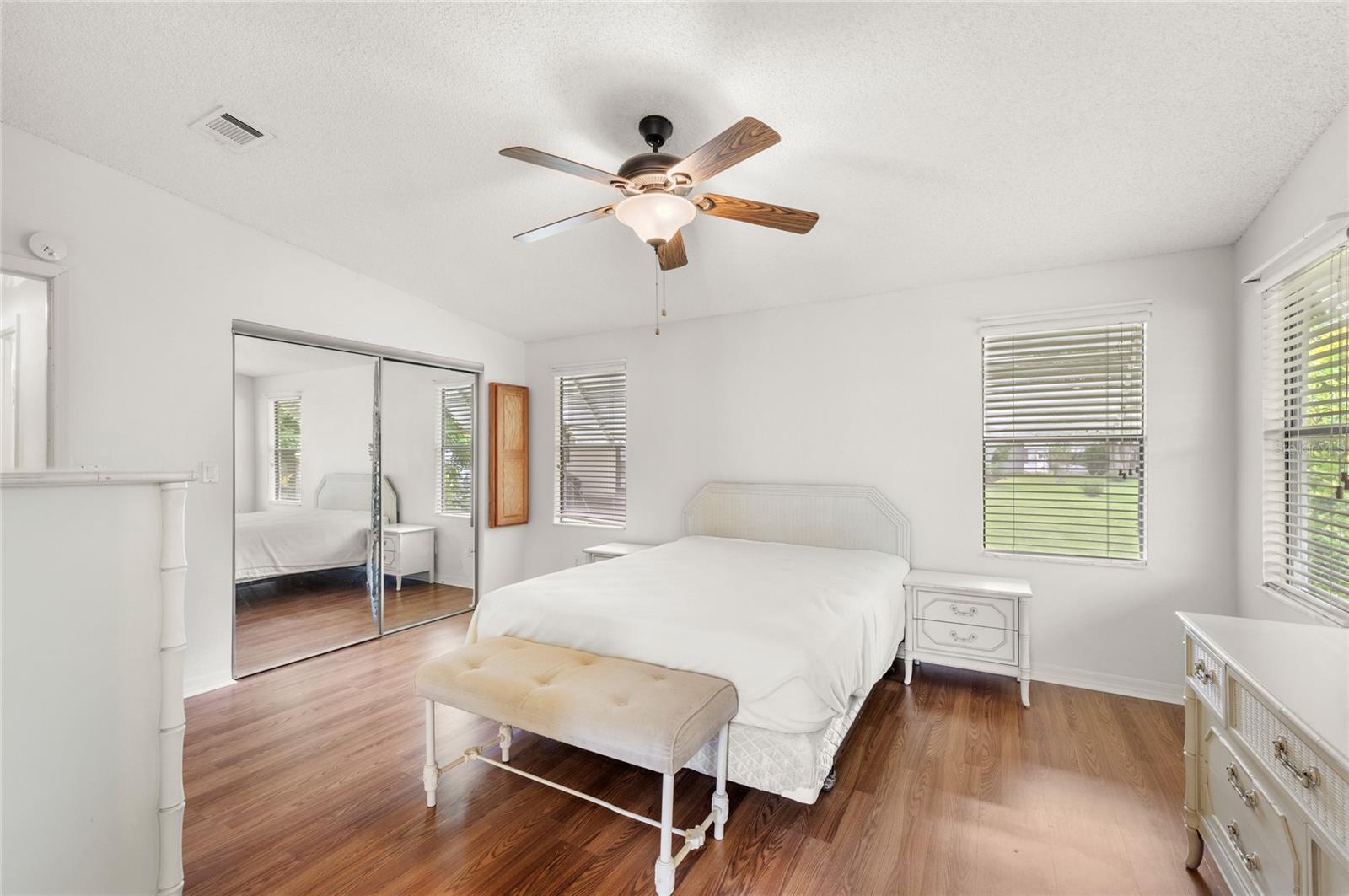 LADY LAKE ORANGE BLOSSOM GARDENS UNIT 09 - Residential