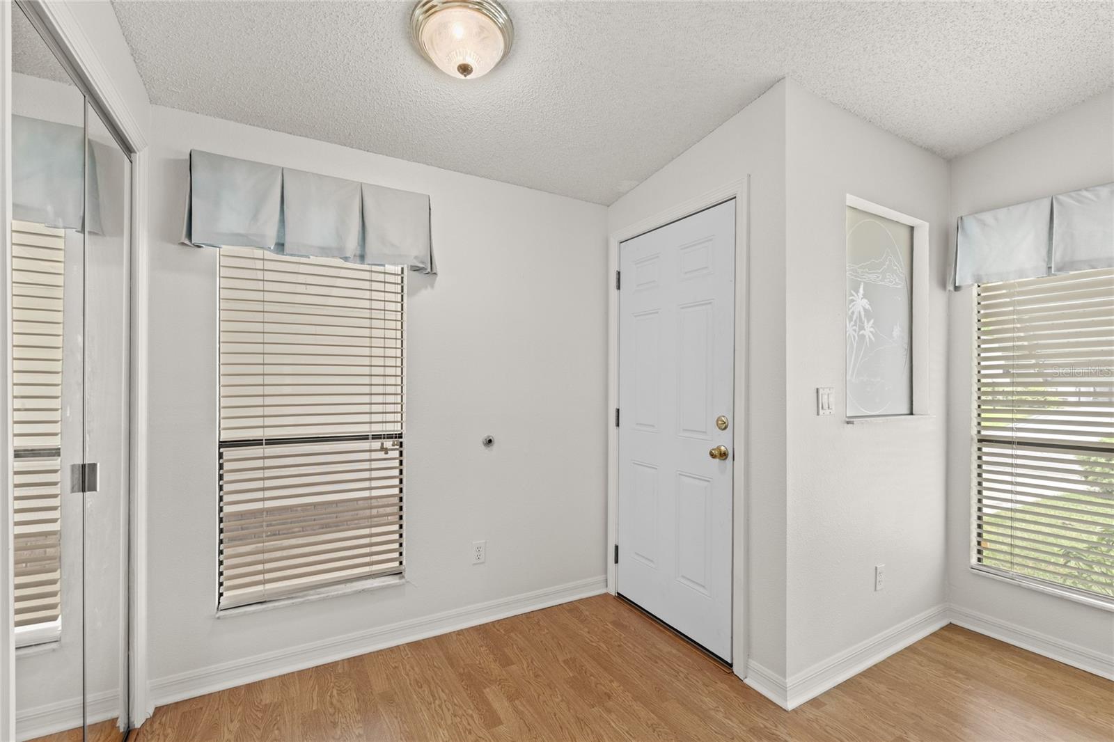 LADY LAKE ORANGE BLOSSOM GARDENS UNIT 09 - Residential