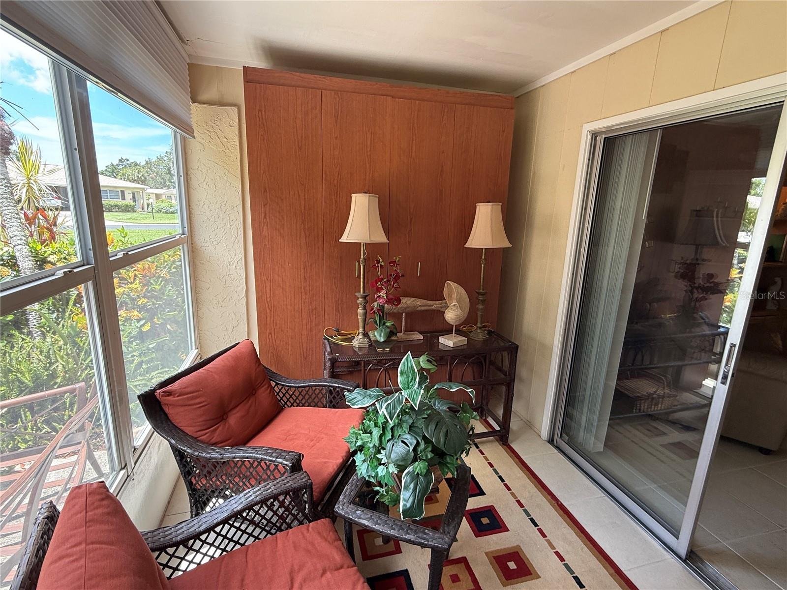 DESOTO SQUARE VILLAS PH I - Residential