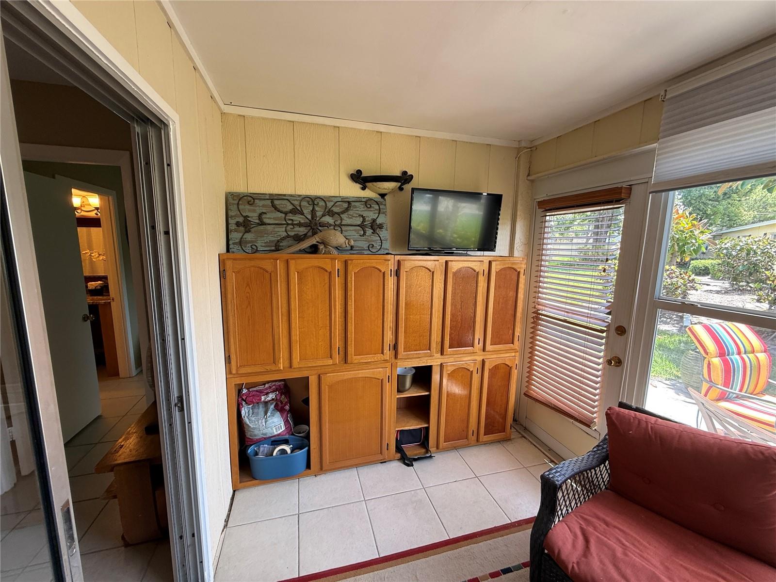 DESOTO SQUARE VILLAS PH I - Residential