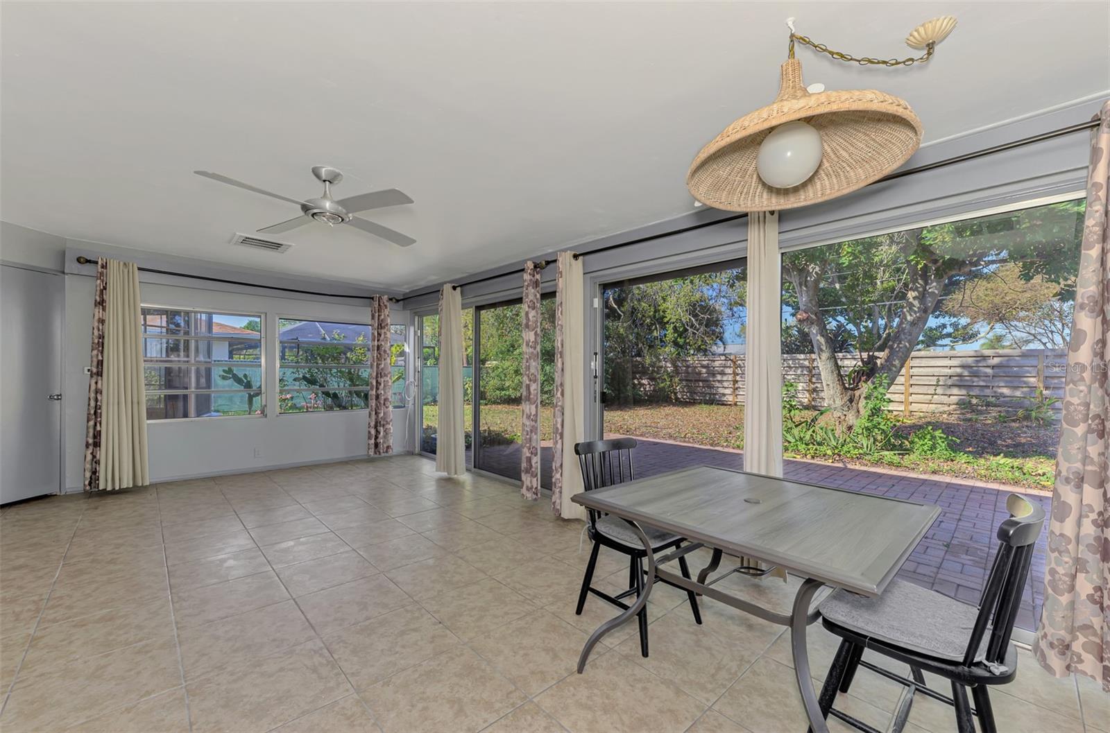 GULF GATE - Residential