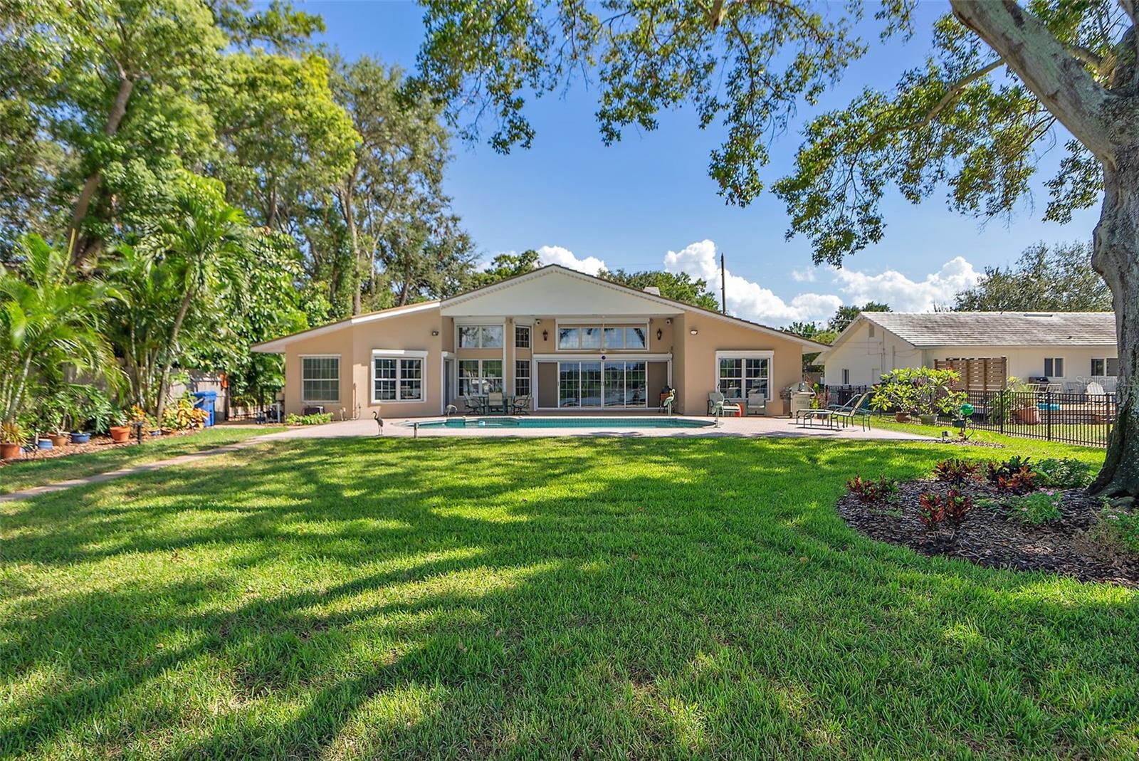 SNELL ISLE SHORES - Residential