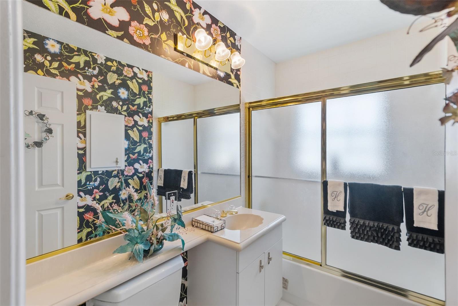 SNELL ISLE SHORES - Residential