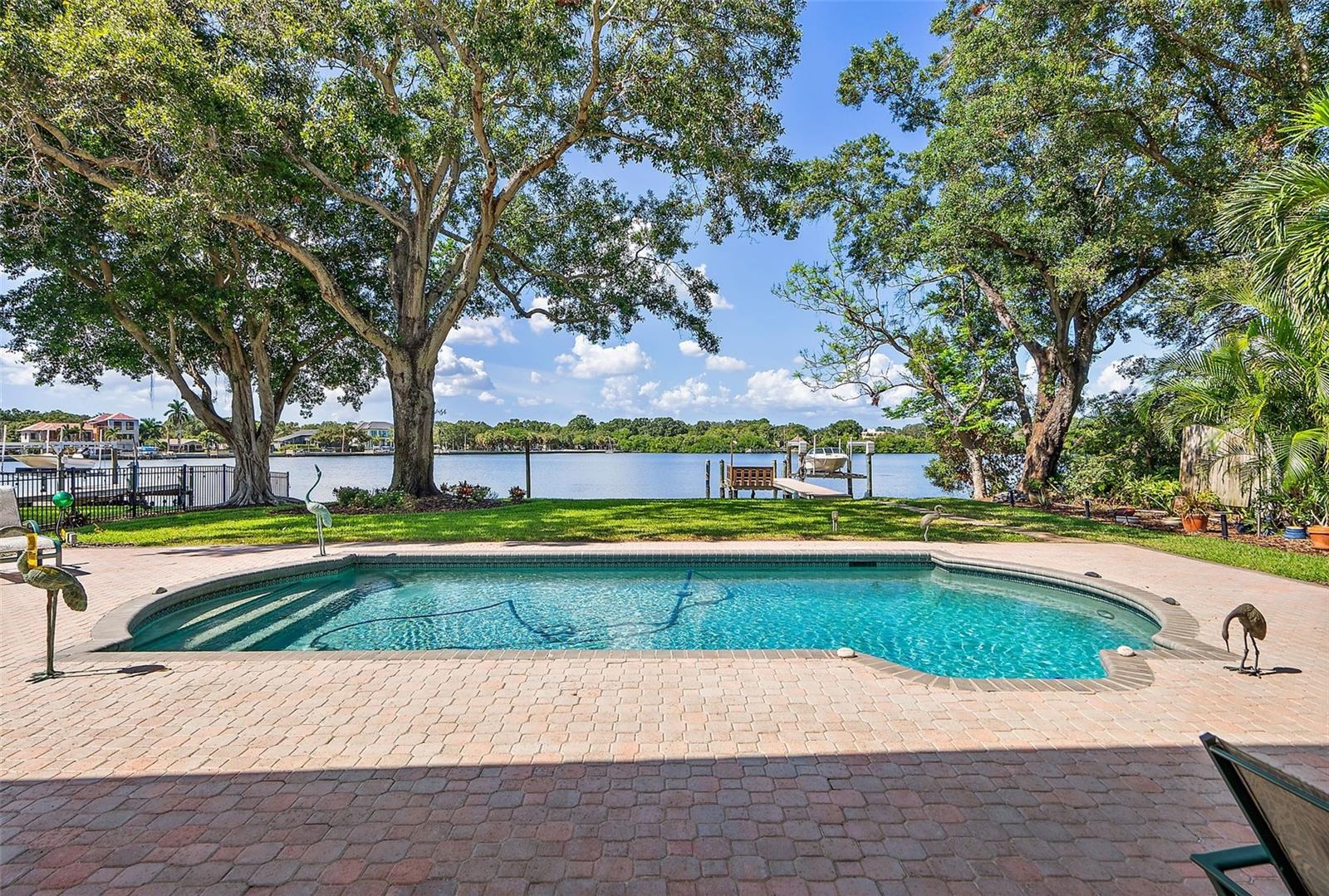 SNELL ISLE SHORES - Residential