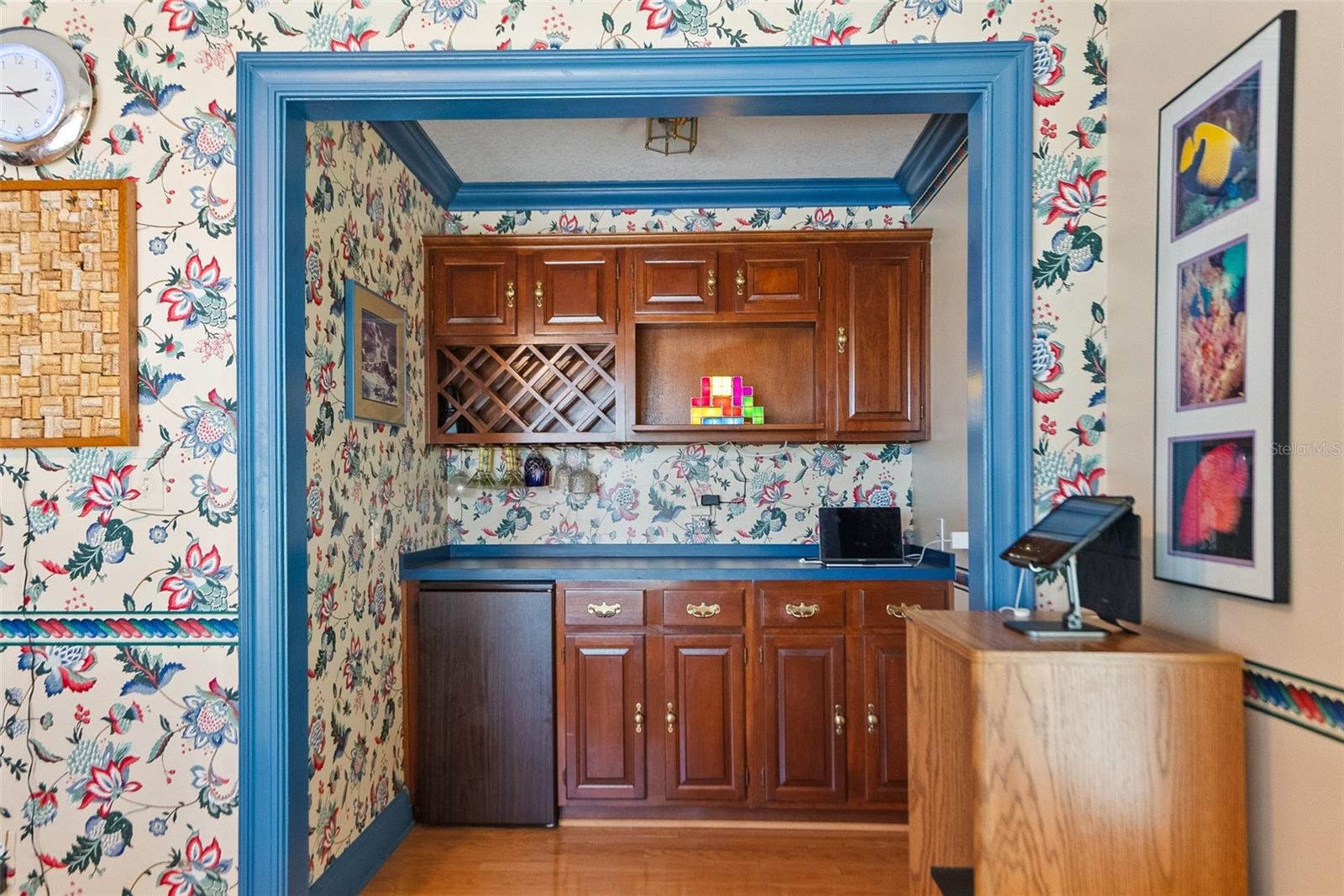 SNELL ISLE SHORES - Residential