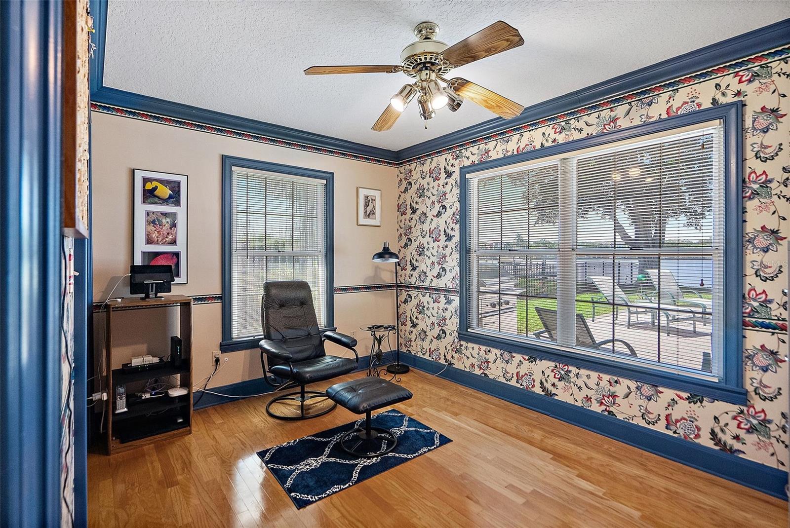 SNELL ISLE SHORES - Residential