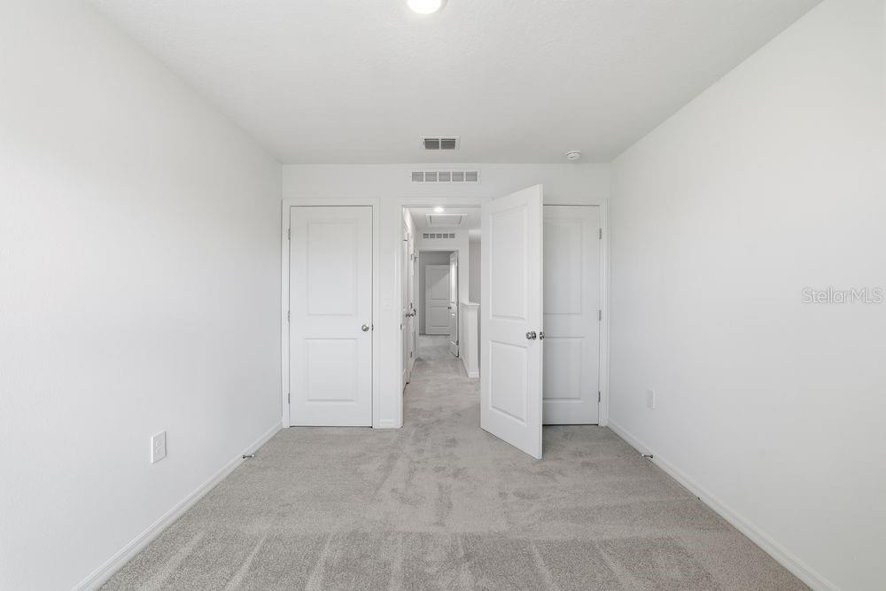 THE TOWNS AT FIRETHORN - Residential