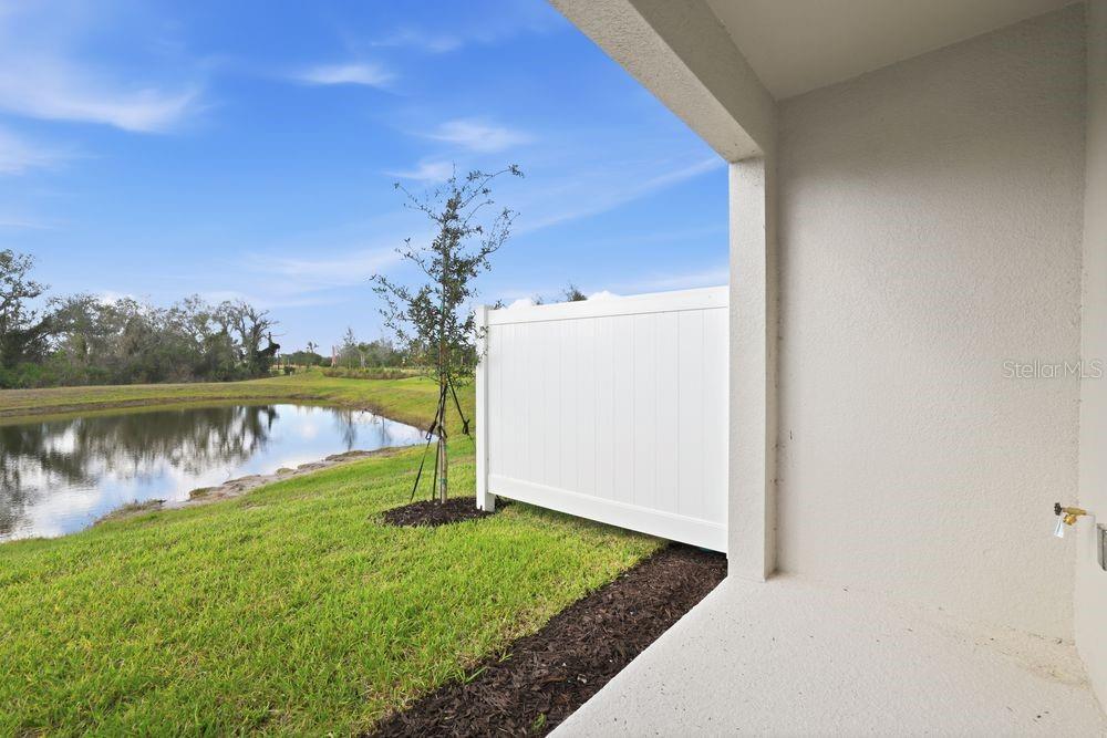 THE TOWNS AT FIRETHORN - Residential