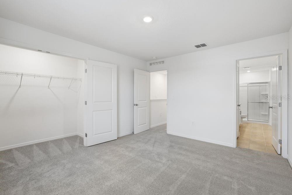 THE TOWNS AT FIRETHORN - Residential