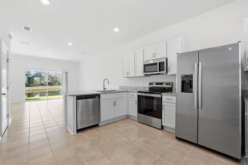 THE TOWNS AT FIRETHORN - Residential