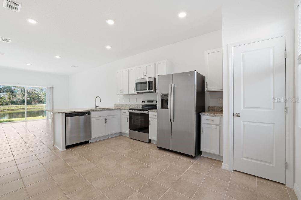 THE TOWNS AT FIRETHORN - Residential