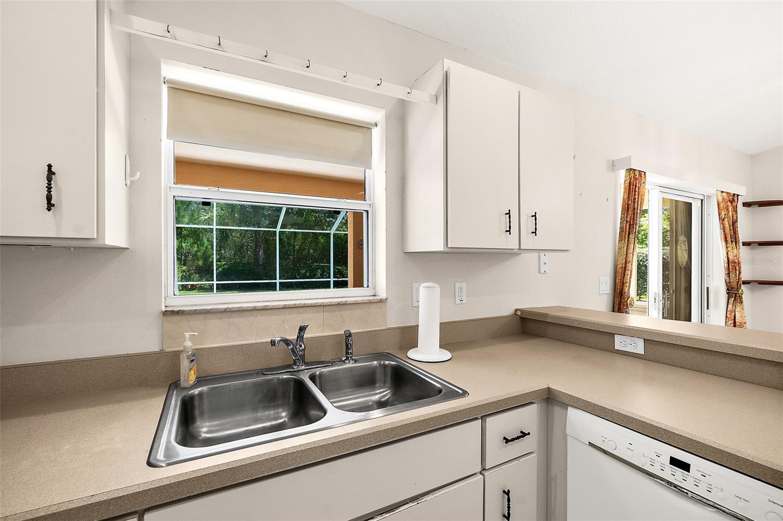 PALM HARBOR - Residential Lease