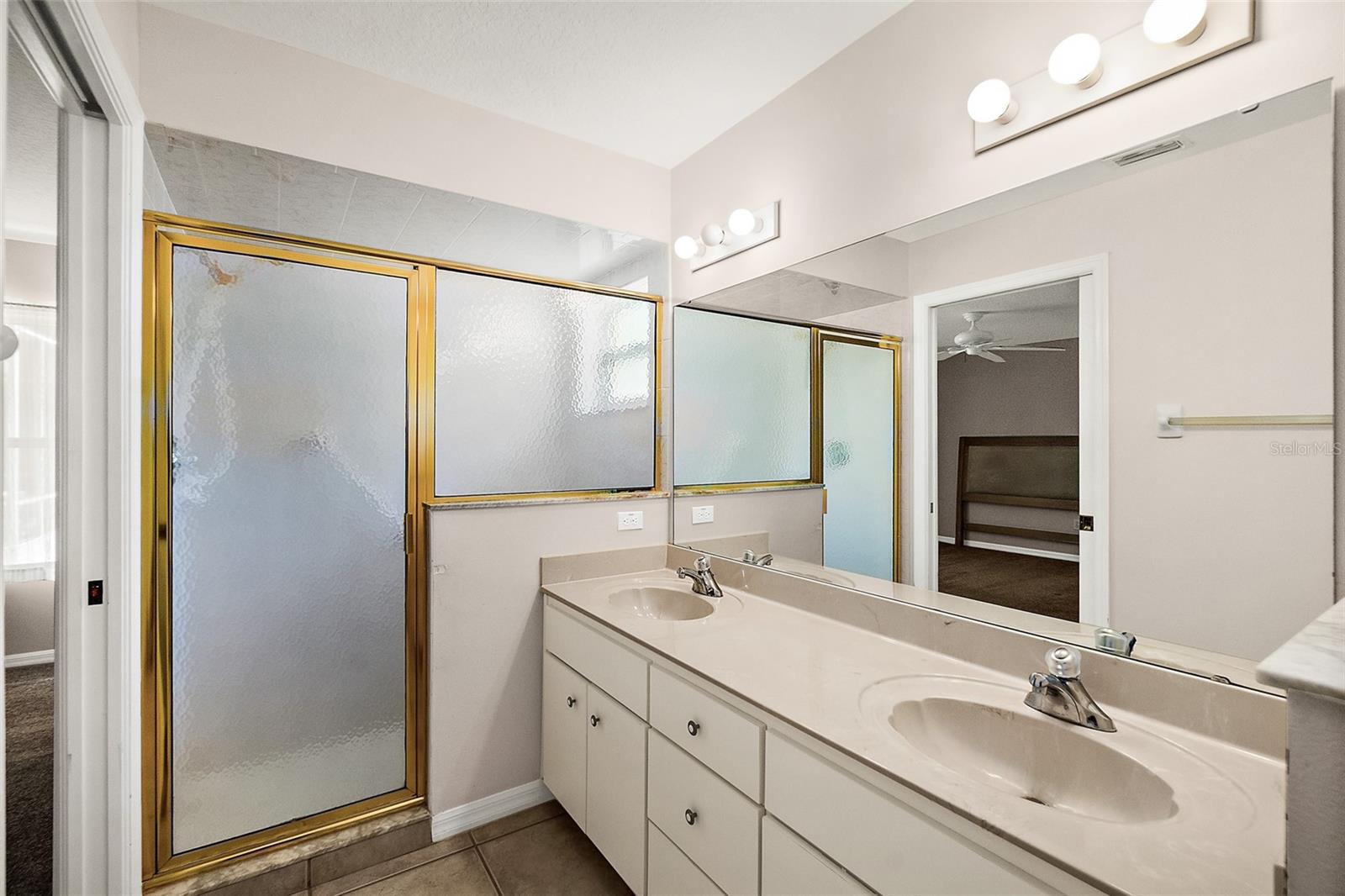 PALM HARBOR - Residential Lease