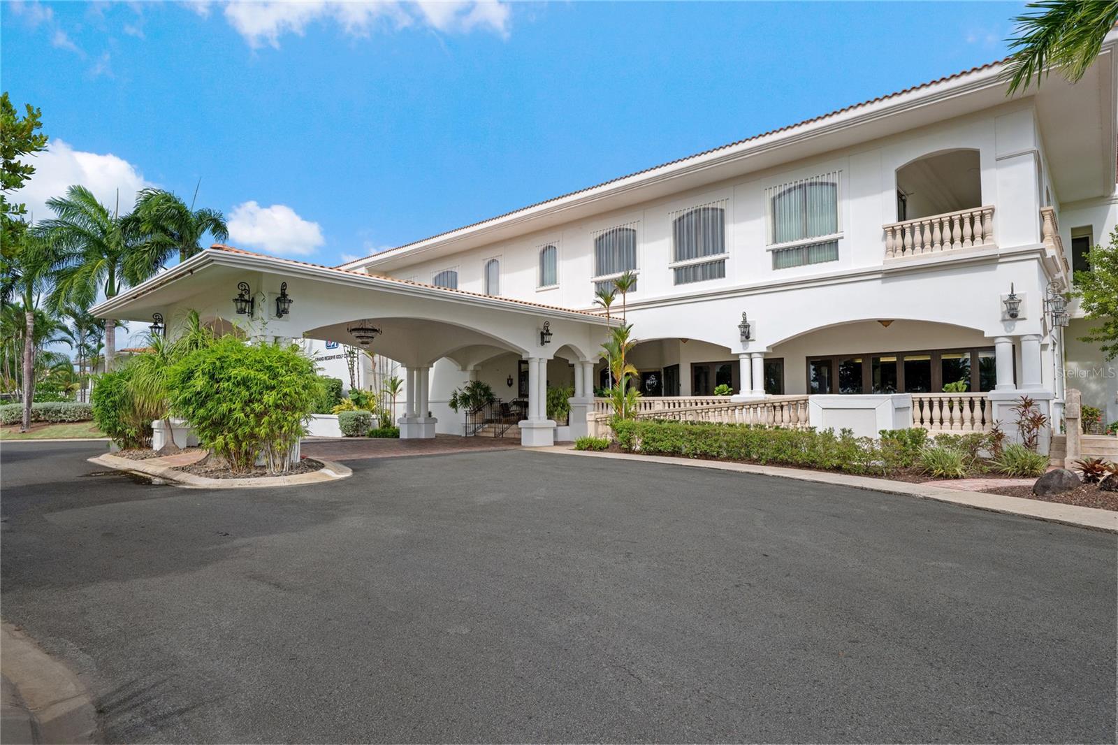 GRAND RESERVE PUERTO RICO RESIDENCES - Residential