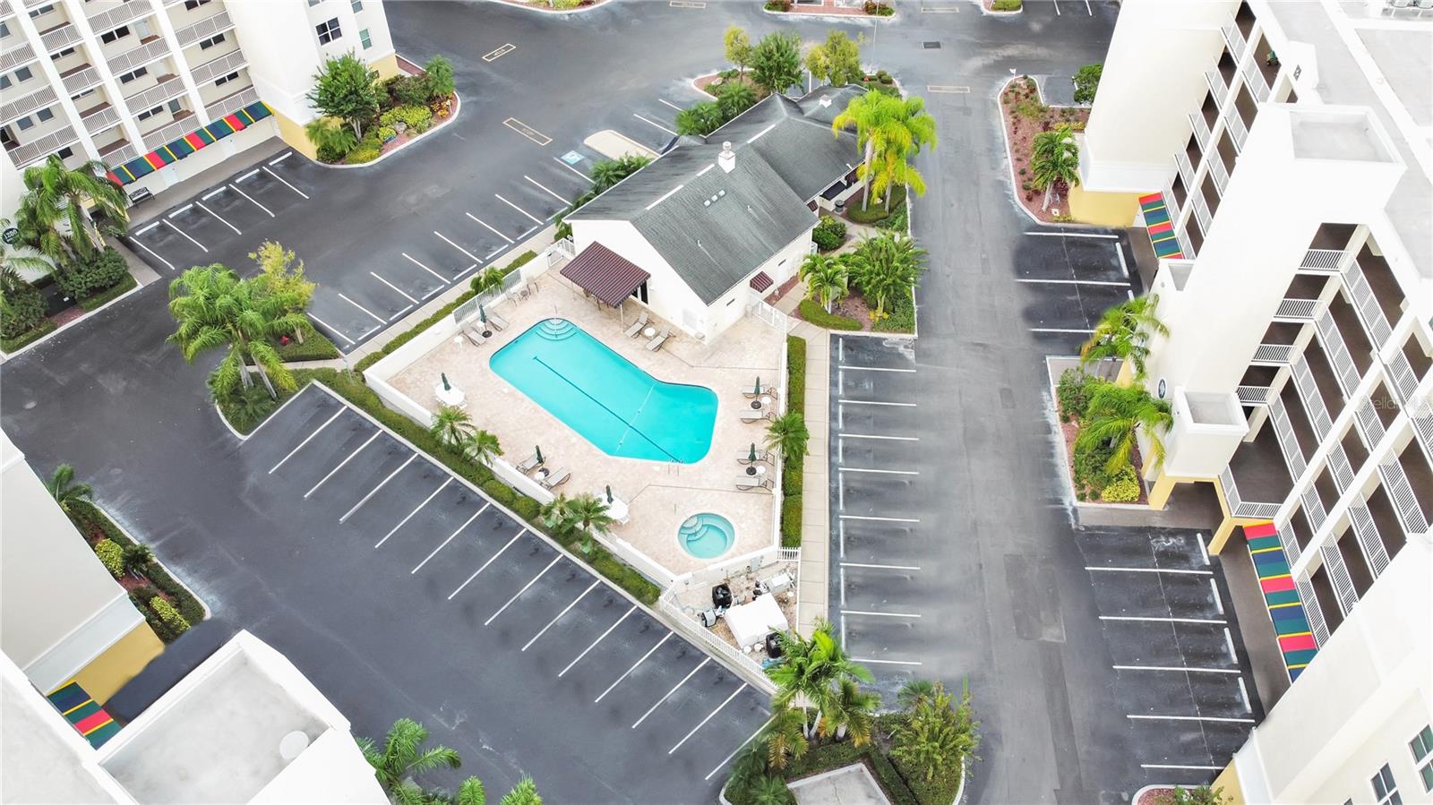 COUNTRY CLUB CONDO AT EAST BAY - Residential Lease