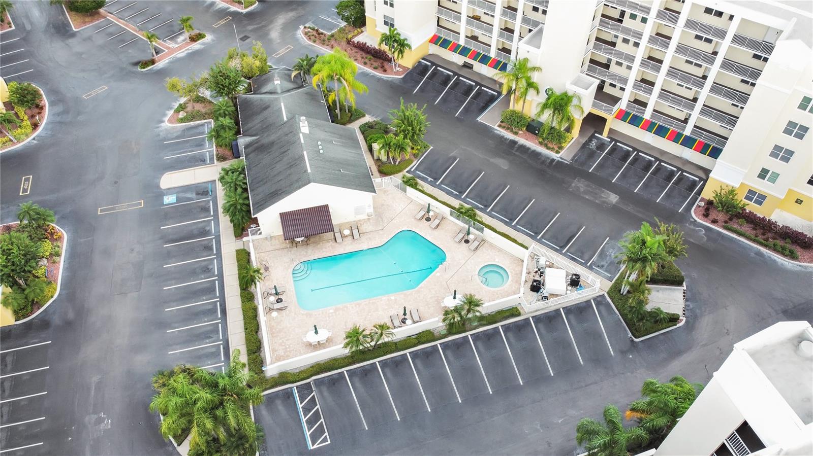 COUNTRY CLUB CONDO AT EAST BAY - Residential Lease