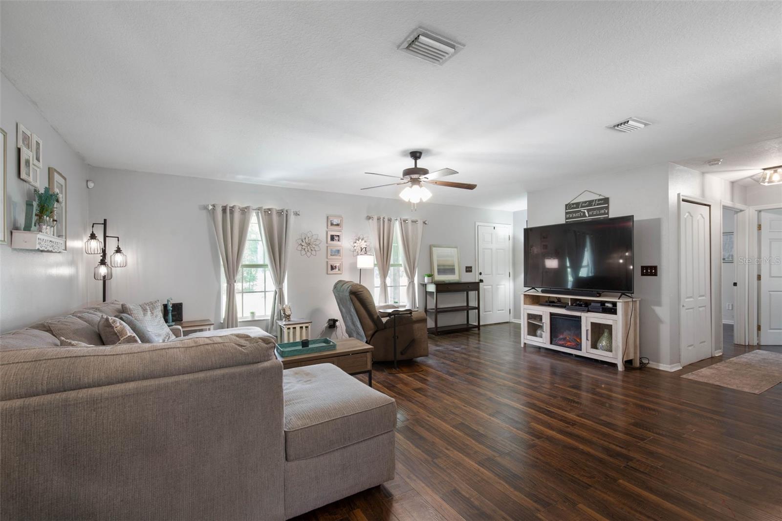 DAYTONA NORTH - Residential