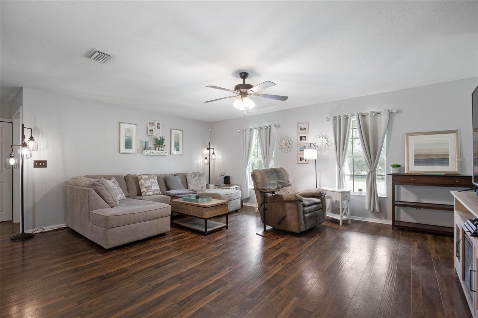 DAYTONA NORTH - Residential