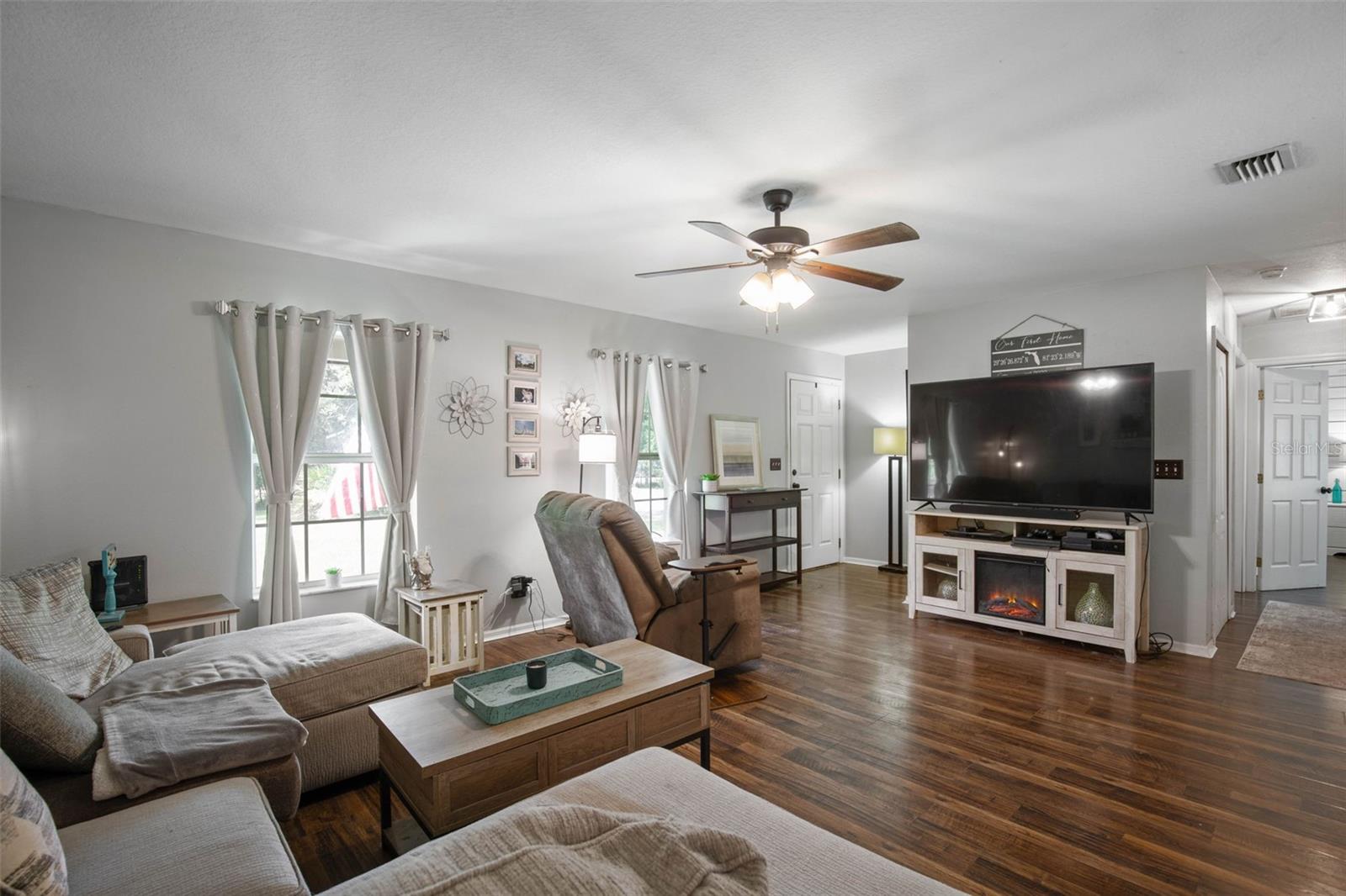 DAYTONA NORTH - Residential