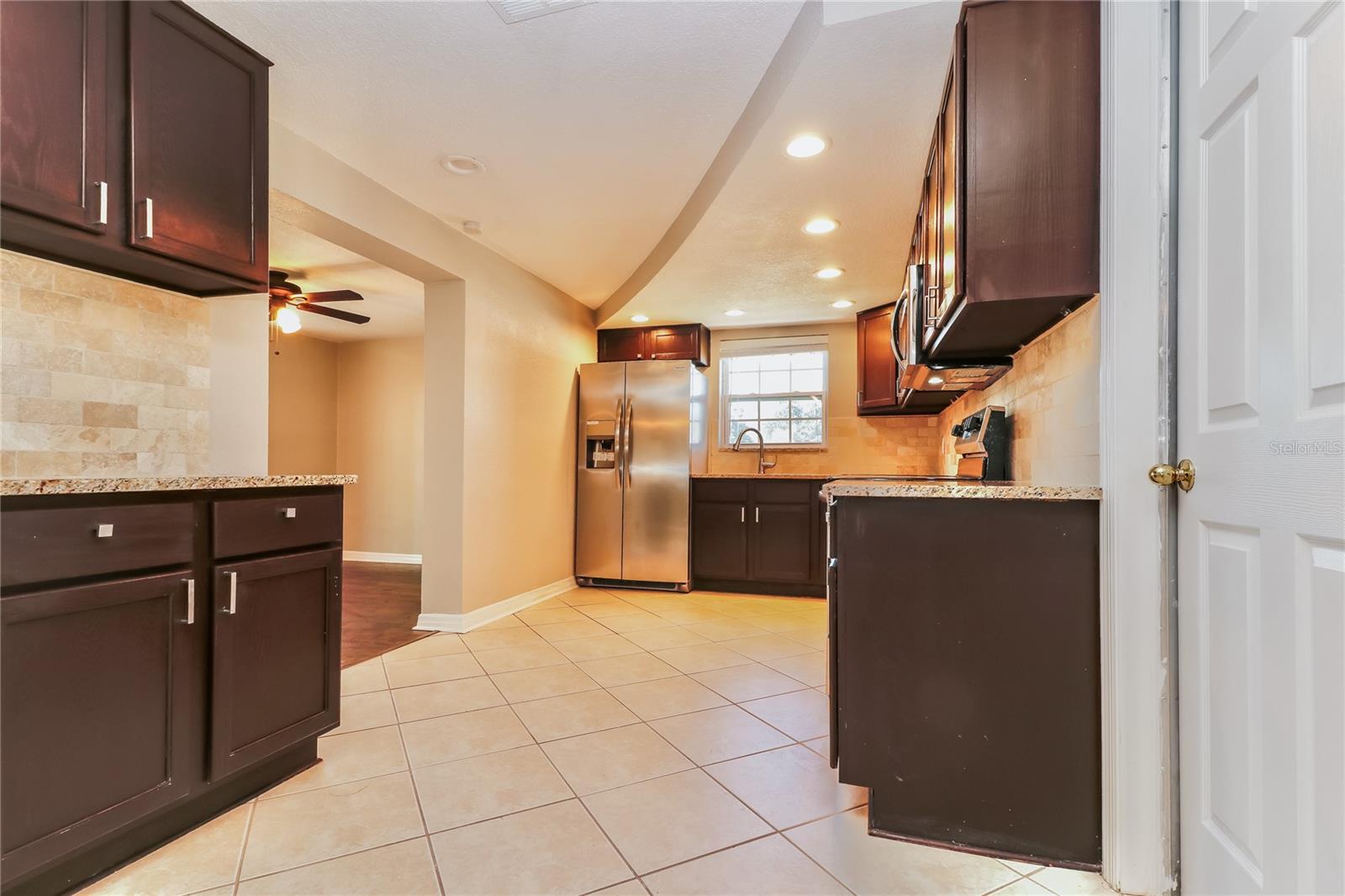 HOLIDAY LAKE ESTATES - Residential Lease