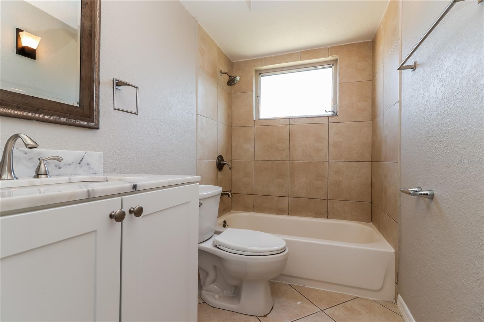 HOLIDAY LAKE ESTATES - Residential Lease