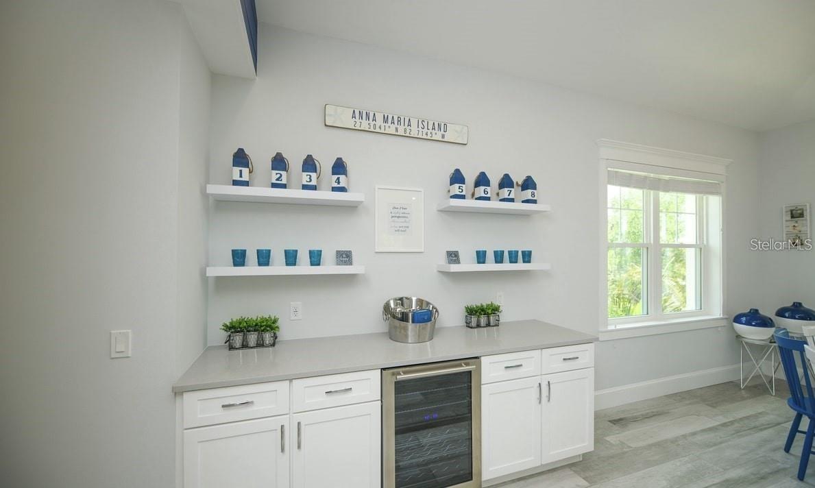 ANNA MARIA BEACH - Residential