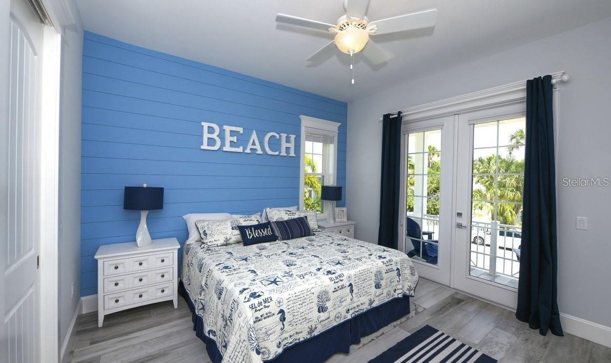 ANNA MARIA BEACH - Residential