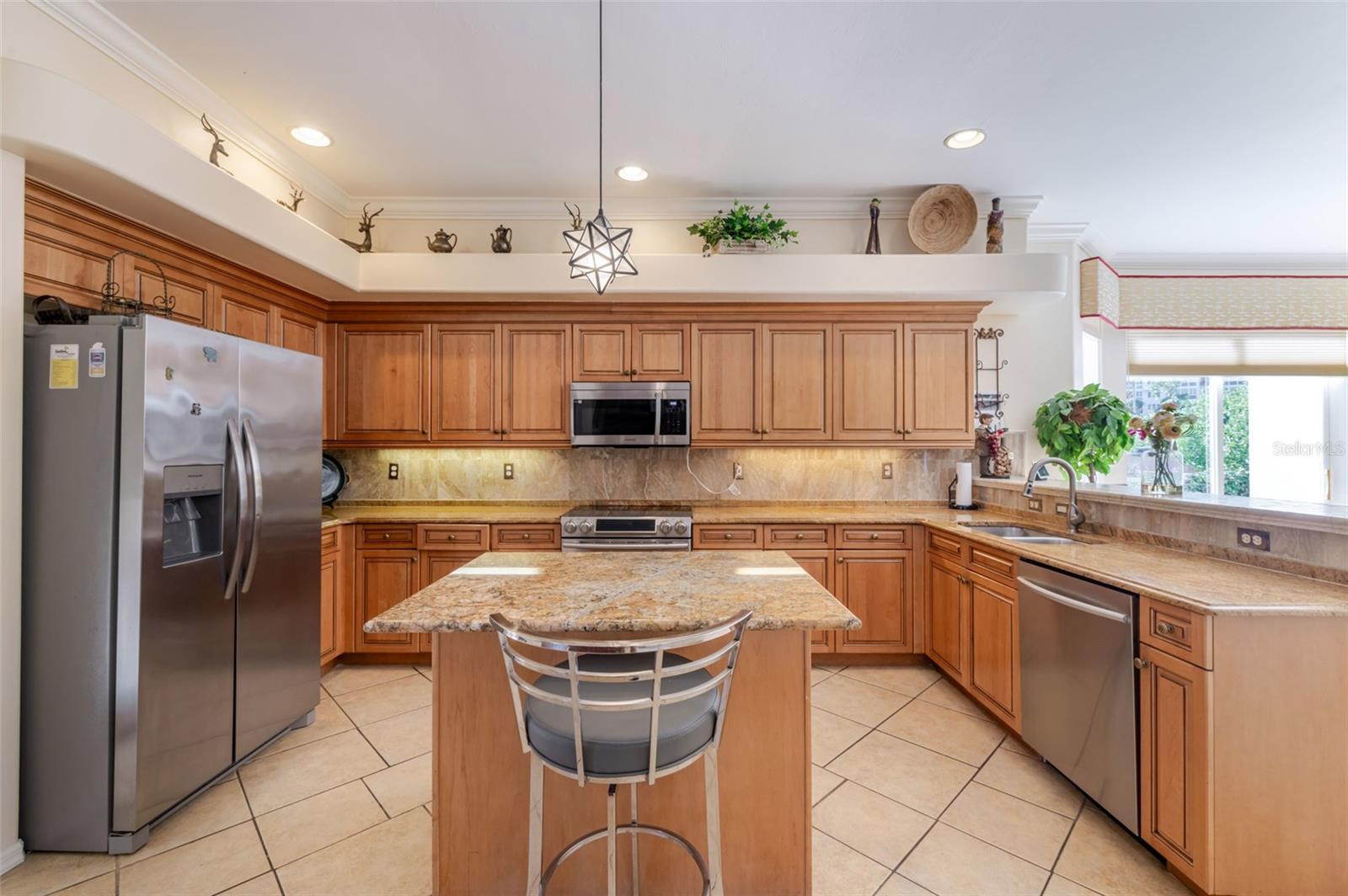 ST CHARLES HARBOUR PH-2 - Residential