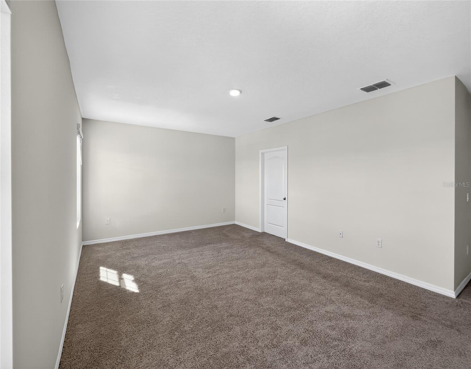 AVALON PARK TAVARES PH 1 - Residential Lease