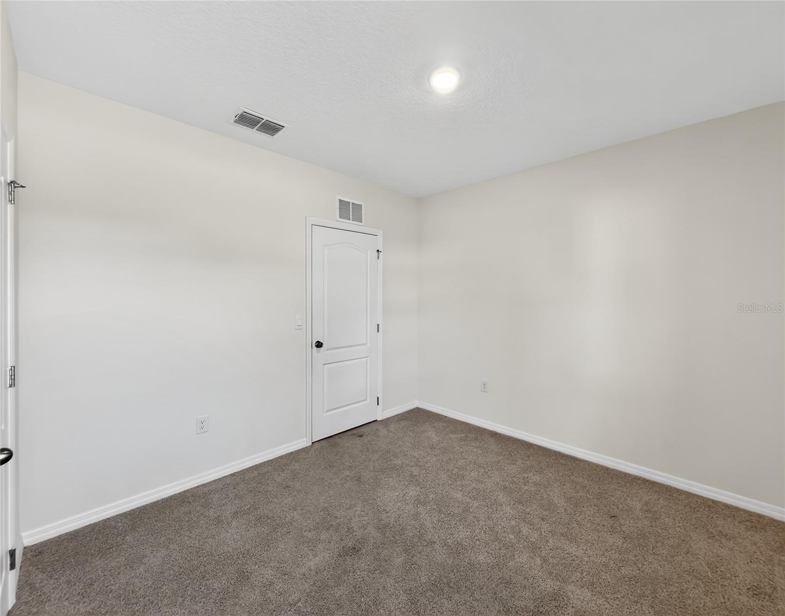 AVALON PARK TAVARES PH 1 - Residential Lease