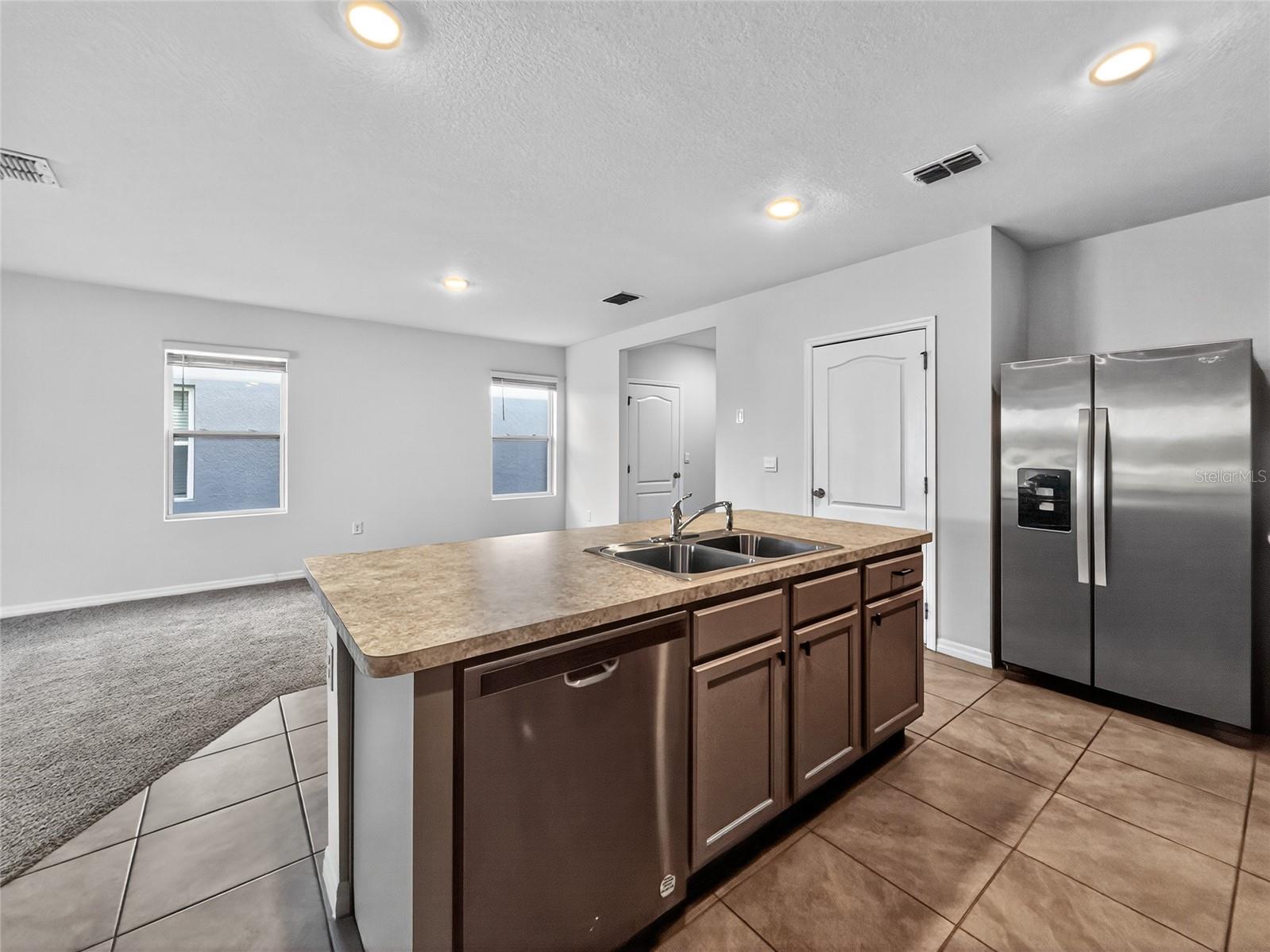 AVALON PARK TAVARES PH 1 - Residential Lease