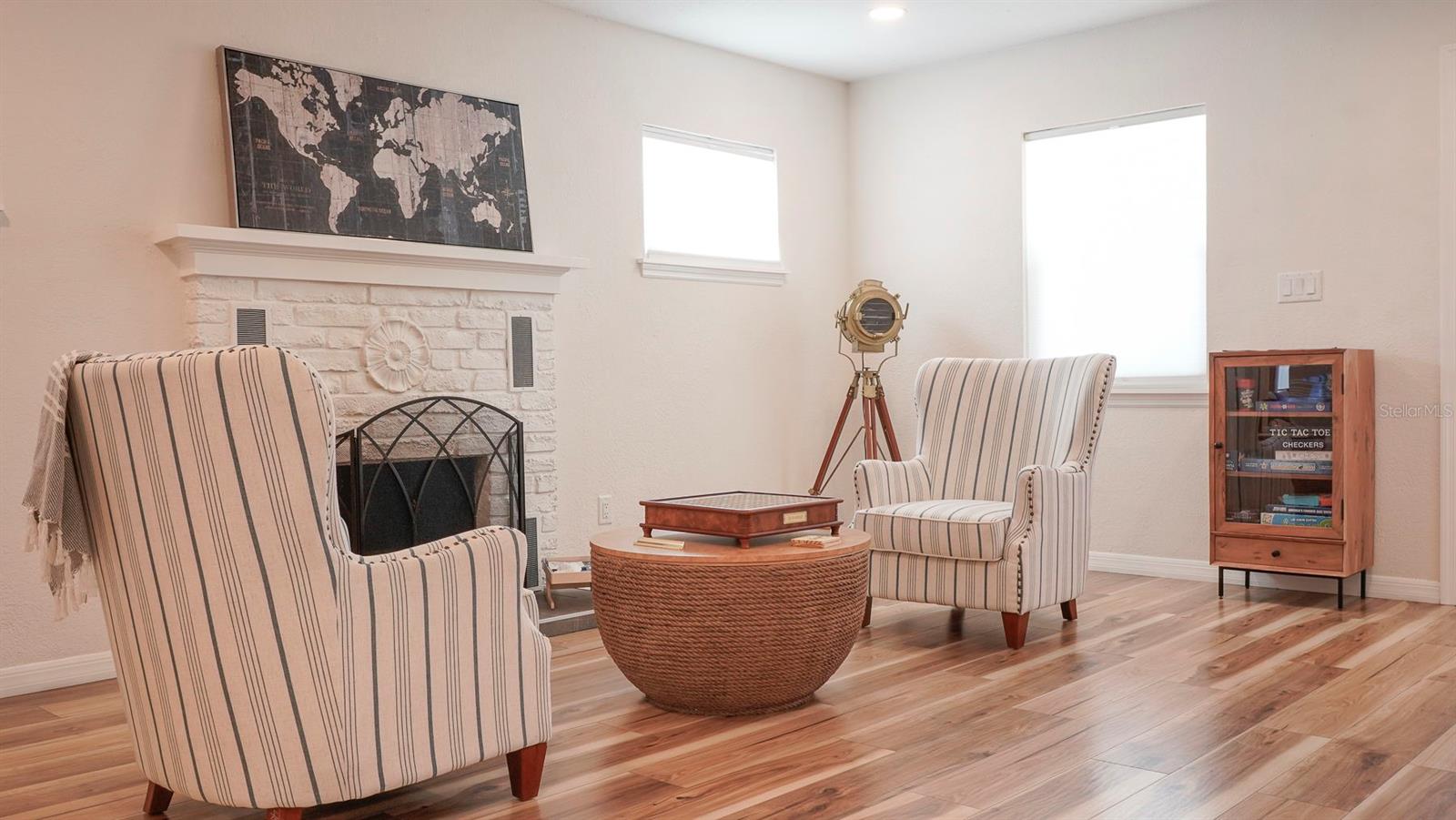 PASADENA ESTATES - Residential Lease