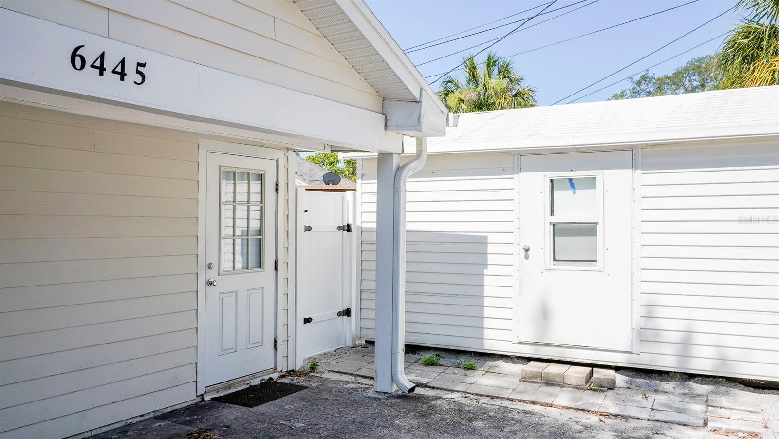 PASADENA ESTATES - Residential Lease