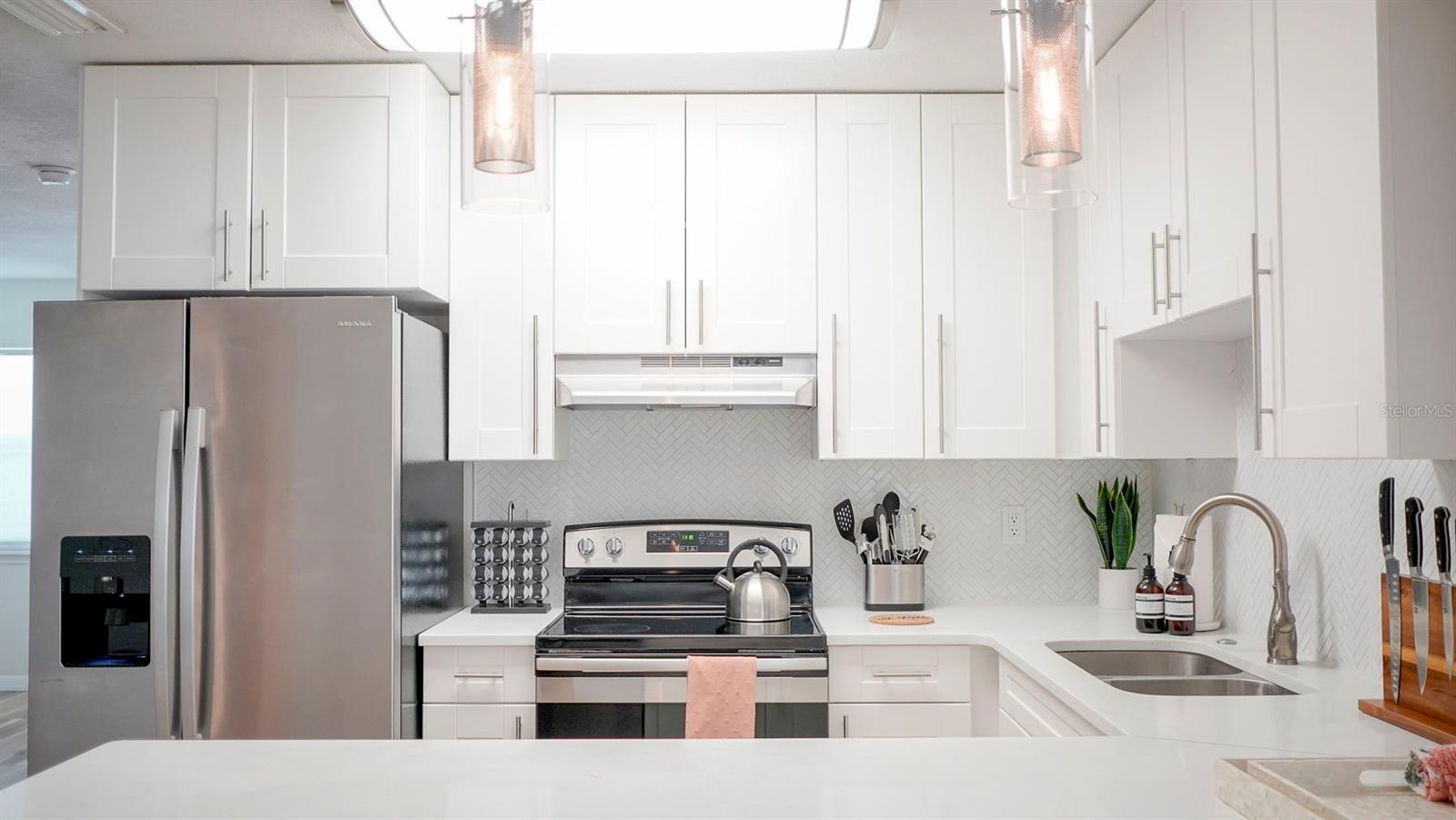 PASADENA ESTATES - Residential Lease