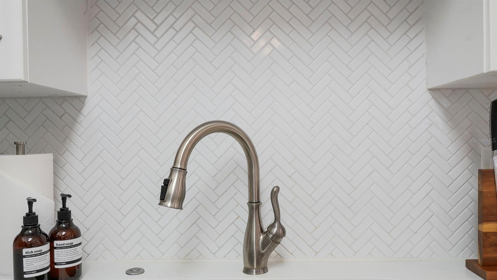 PASADENA ESTATES - Residential Lease