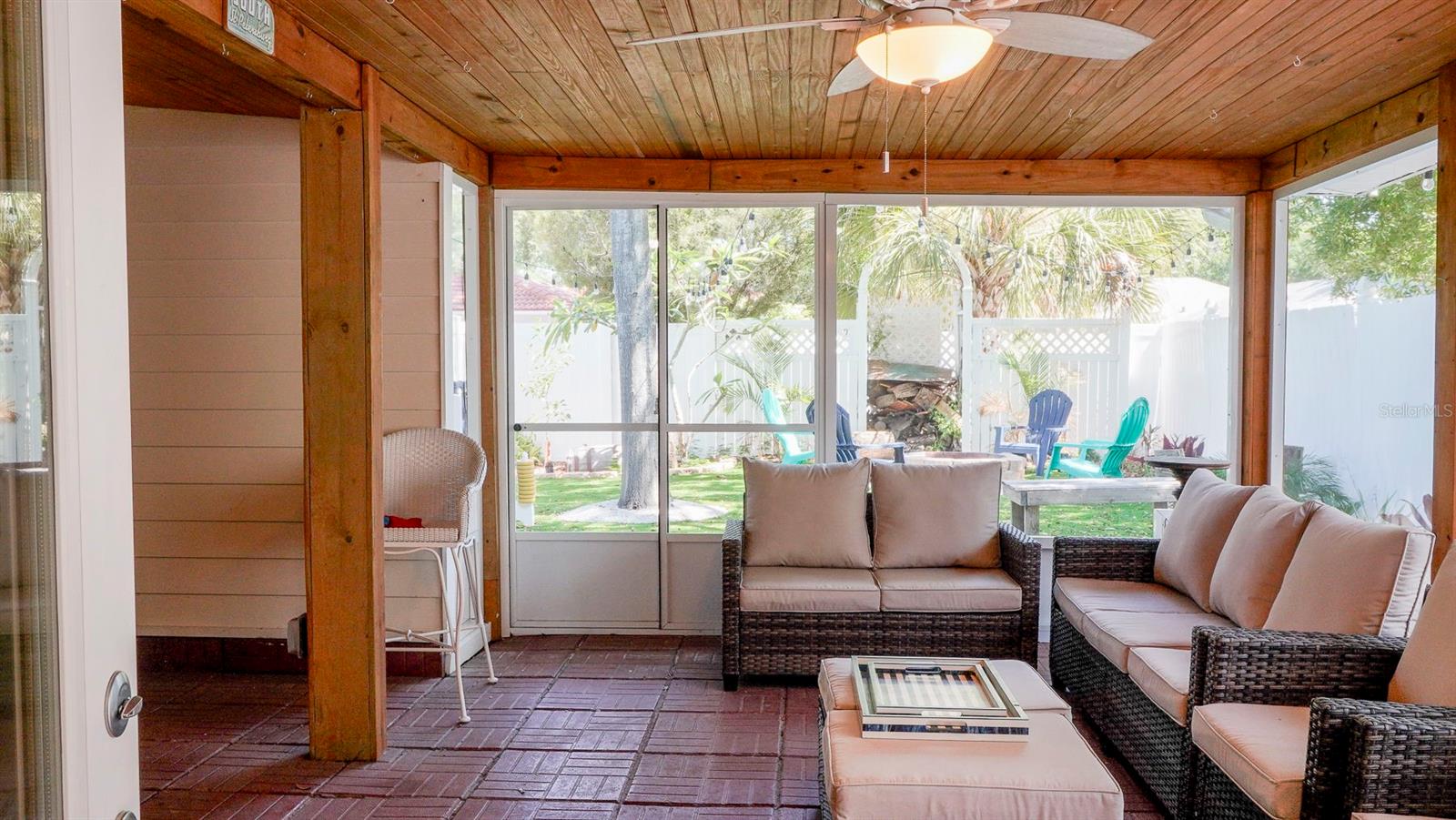 PASADENA ESTATES - Residential Lease